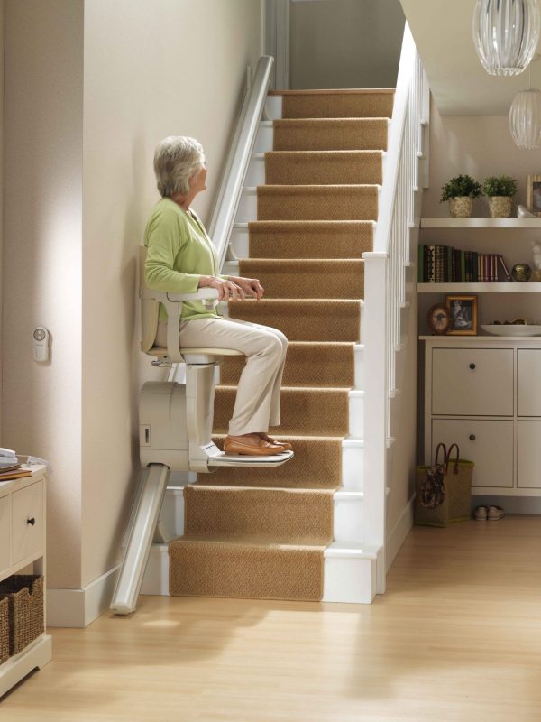 Stairlifts-Stannah-Siena-600-1-2